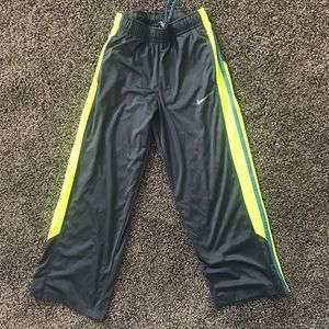 Boys Nike DRIFIT Pants Size Small